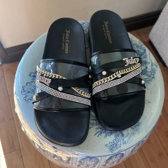 Juicy Couture Black Slide Sandals with Chain Detail - Picture 2 of 4